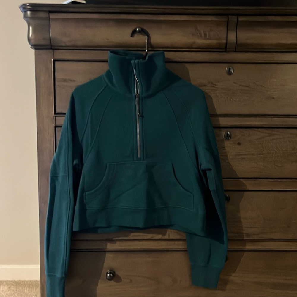 Funnel neck scuba quarter zip.